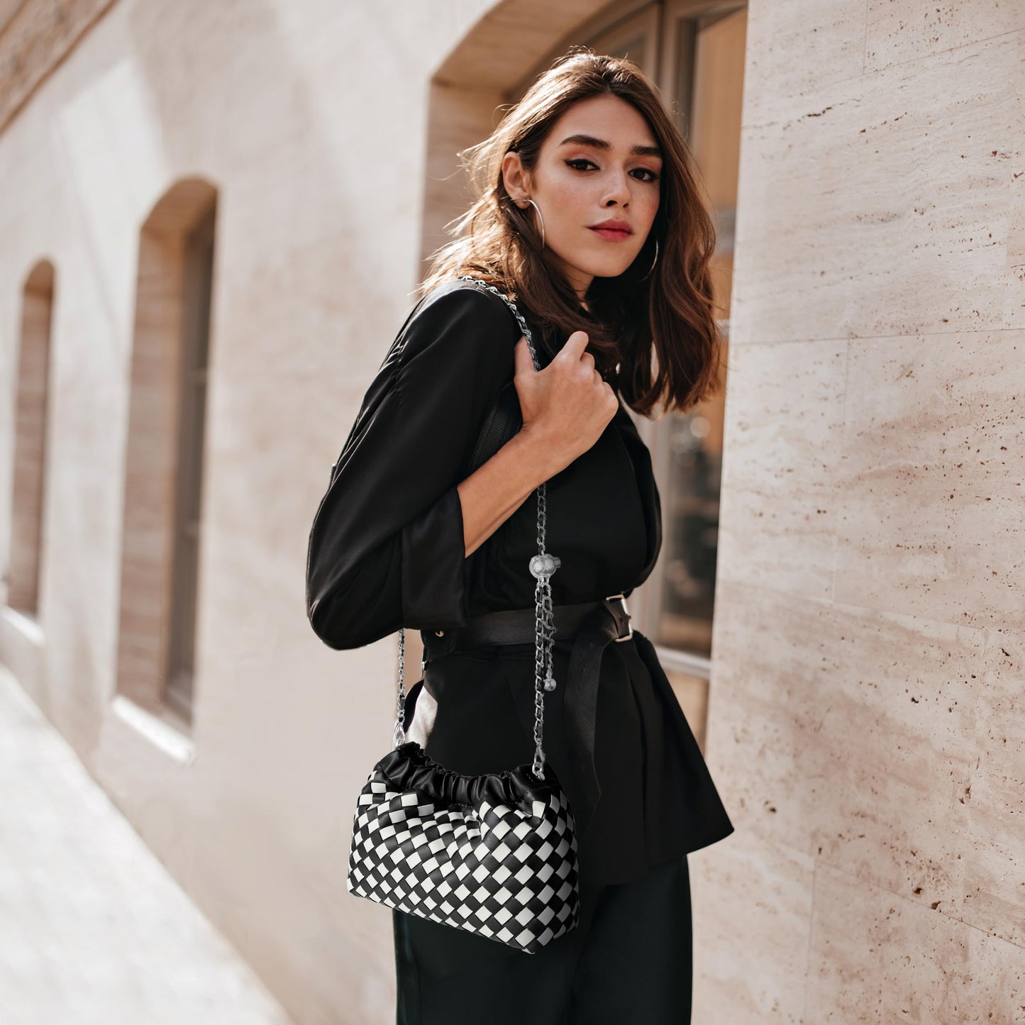 Joryin Woven Women's Crossbody Bag & Evening Purse, Trendy Dumpling Clutch & Hobo Cloud Shoulder Bag Trendy Dumpling Clutch Woven Leather-light Brown White